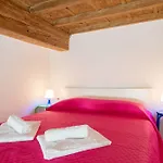 Paravia Suite